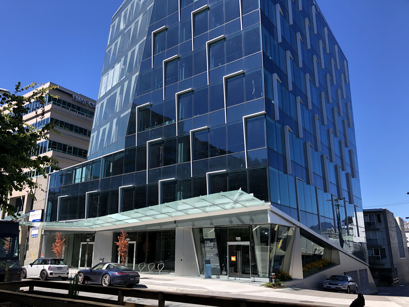 Regus - 525 West 8th